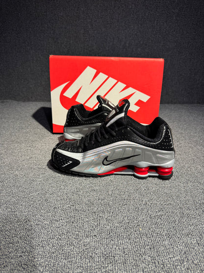 Nike Shox R4 Metallic Silver Red