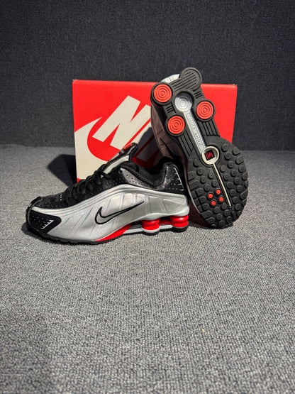 Nike Shox R4 Metallic Silver Red