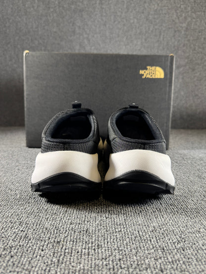 North Face Mule Black / White
