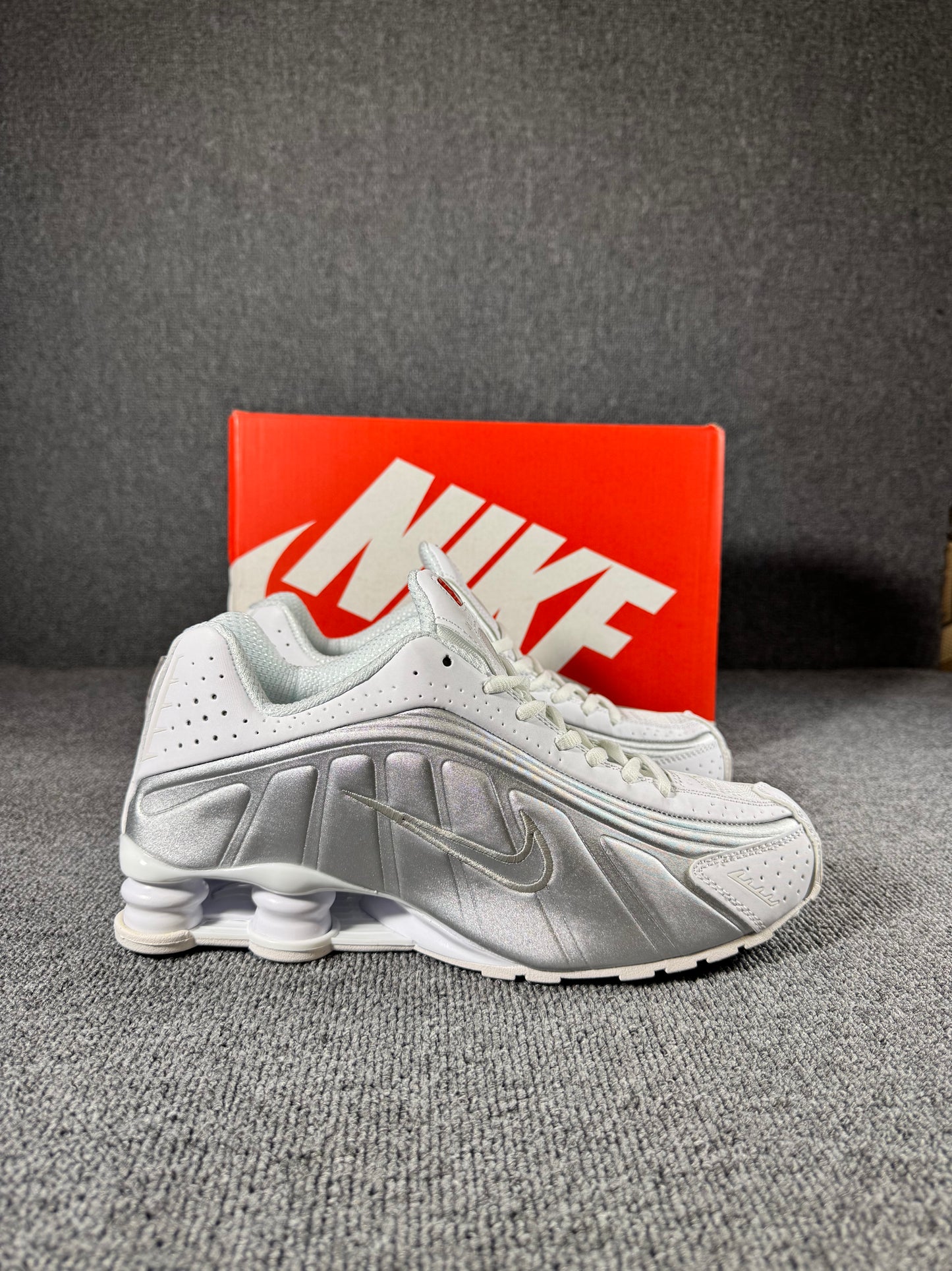 Nike Shox R4 White