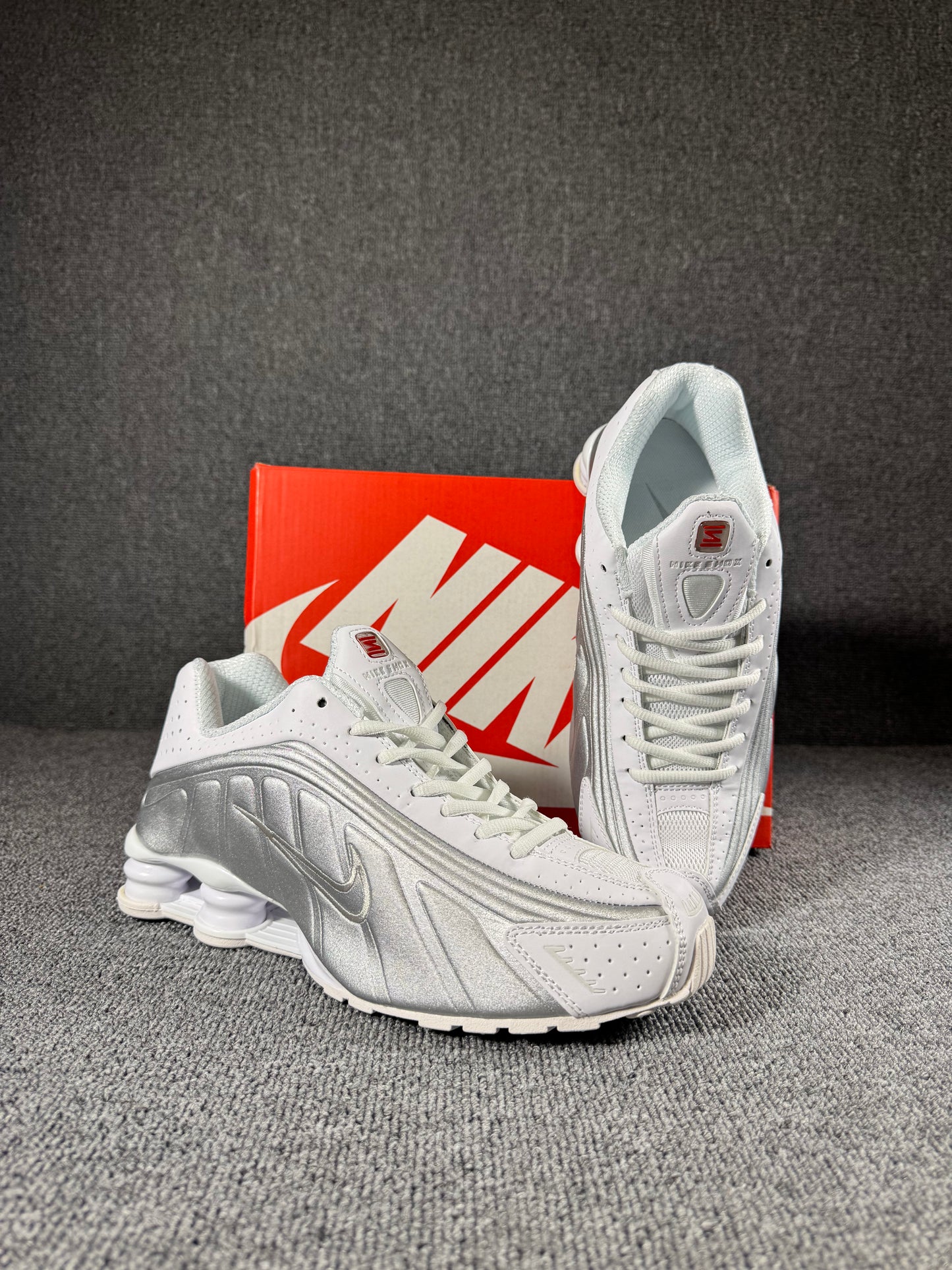 Nike Shox R4 White