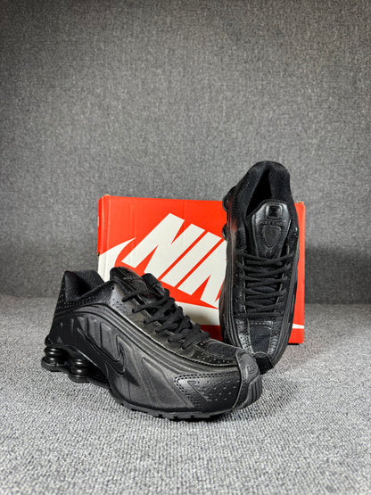 Nike Shox R4 Black