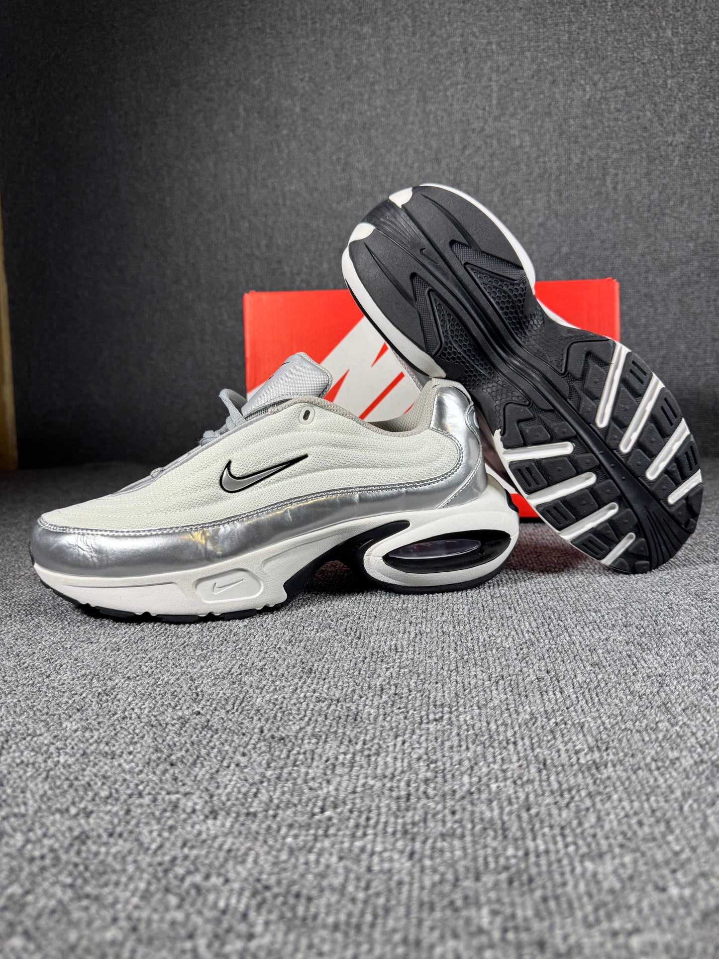 Nike Air Max Portal white Silver