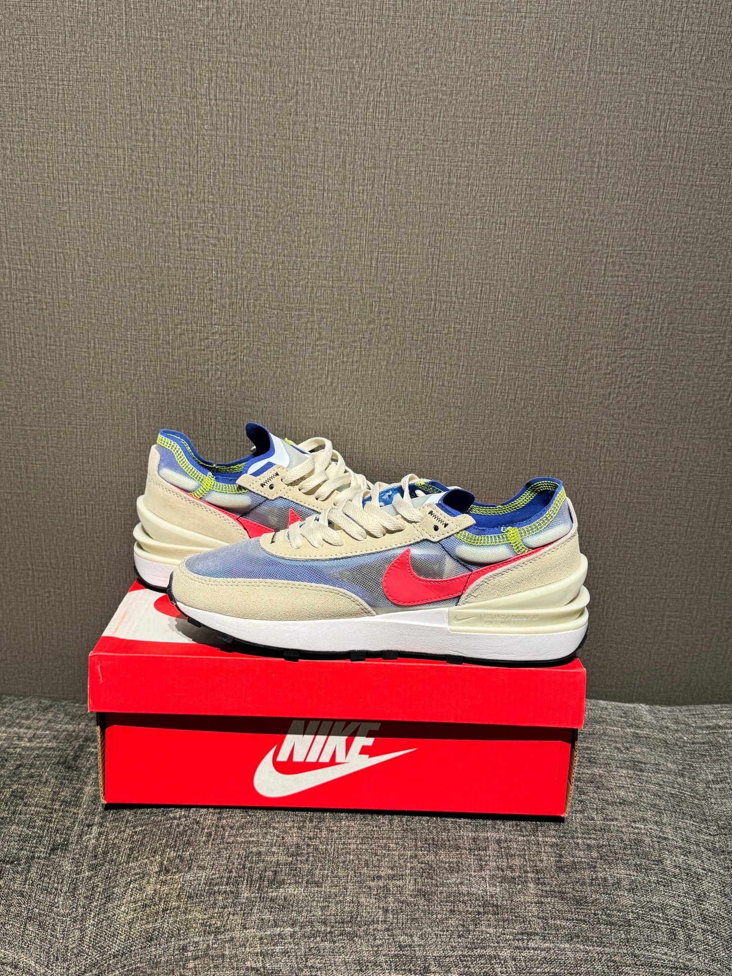 Nike Waffle Grey