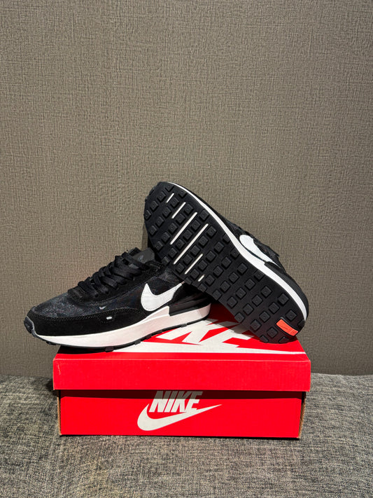 Nike Waffle Black