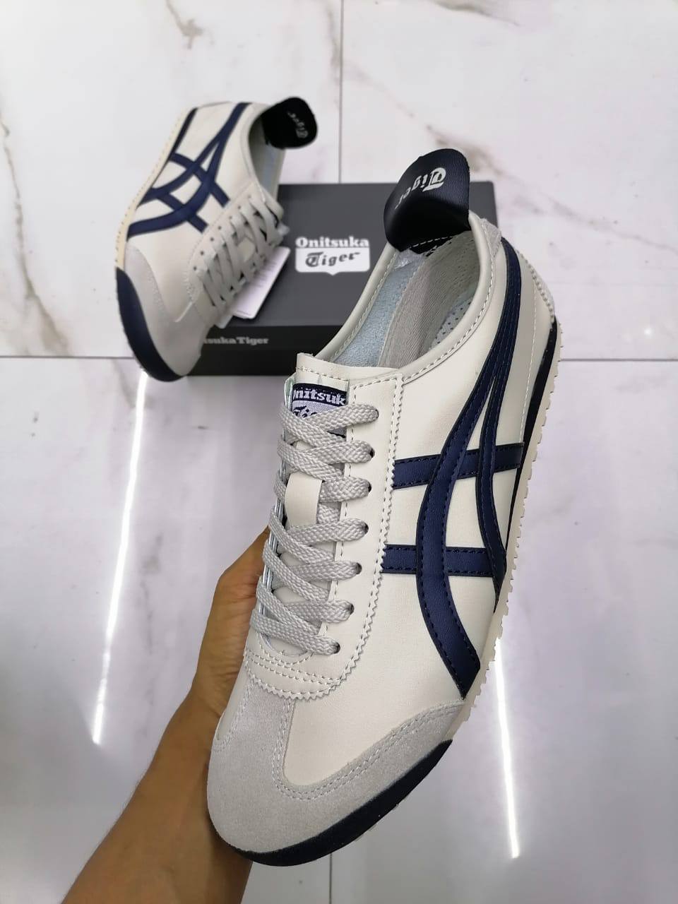 Onitsuka Tiger Sneakers