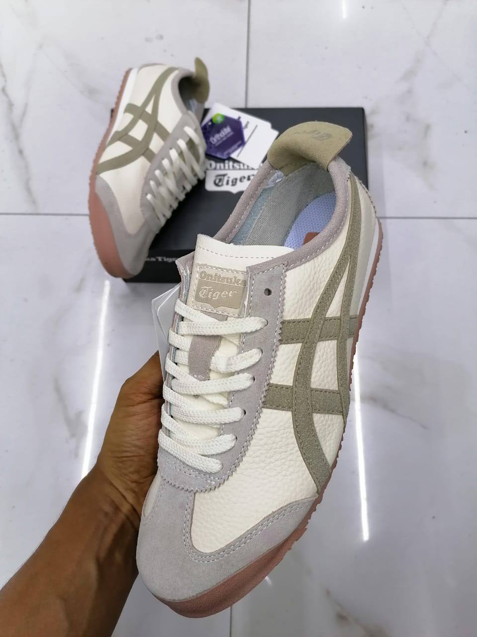 Onitsuka Tiger Sneakers