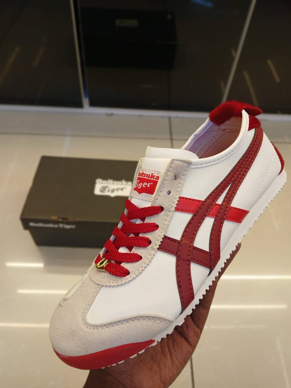 Onitsuka Tiger Sneakers