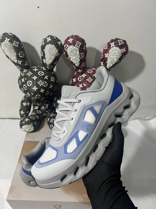 On cloud tilt Remix Glacier/Alloy