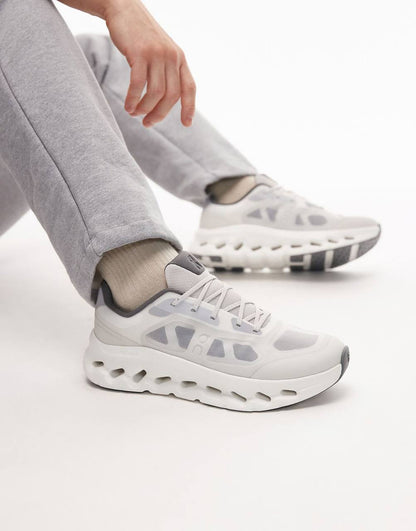 On cloud tilt Remix Alloy/Ivory