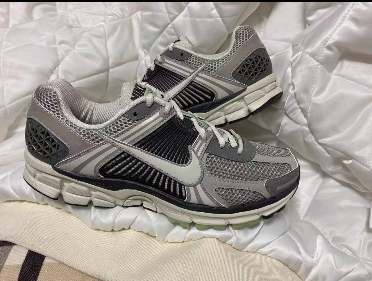 Nike Vomero 5