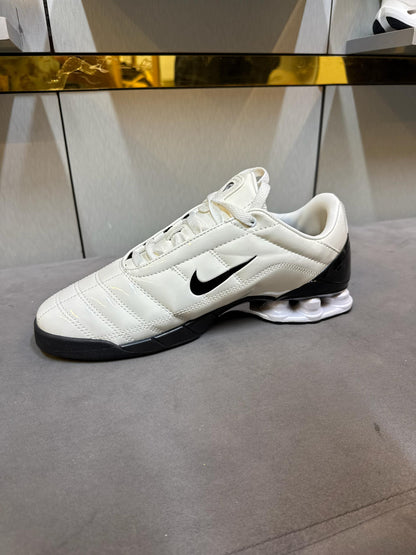 Nike SHOX